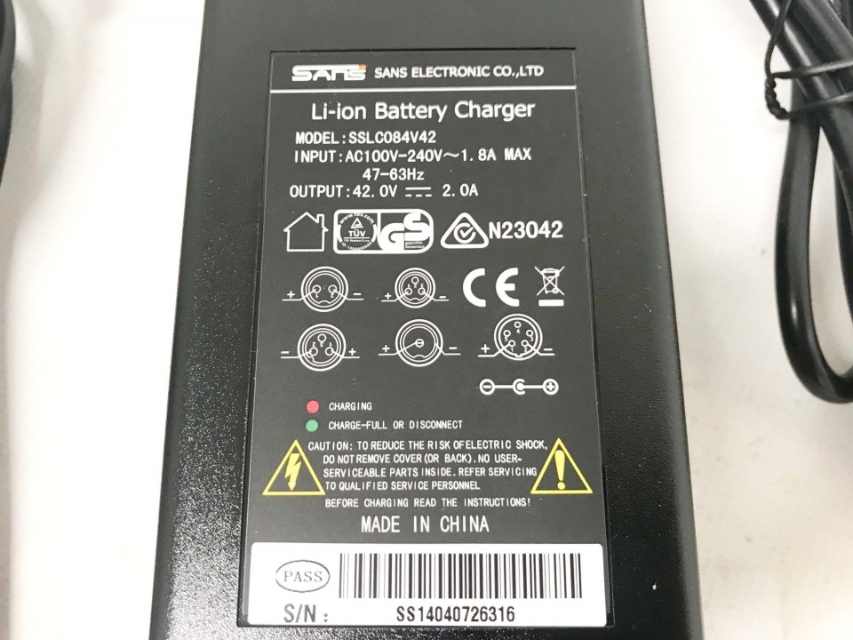 Accu oplader Vogue Phantom 3 punts (112-2-B) 